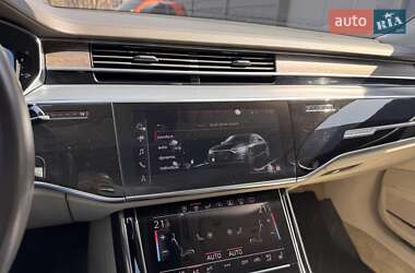 Седан Audi A8 2019 в 