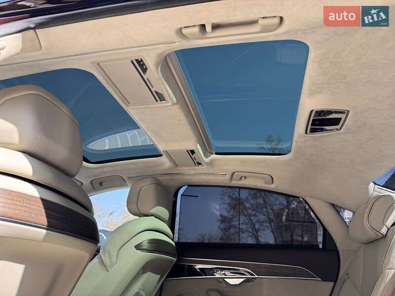 Седан Audi A8 2019 в Одессе