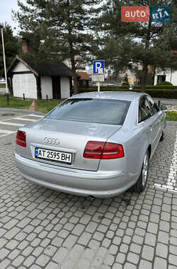Седан Audi A8 2009 в 