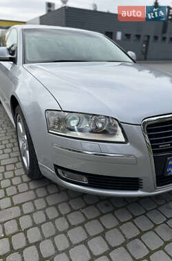 Седан Audi A8 2009 в 
