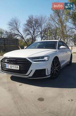 Седан Audi A8 2021 в 