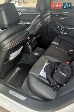 Седан Audi A8 2021 в 