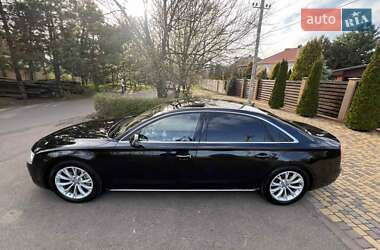 Седан Audi A8 2012 в 