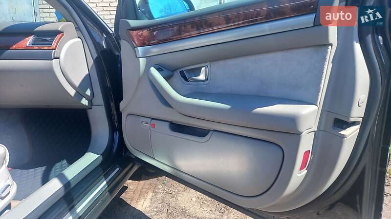 Седан Audi A8 2006 в Бершади