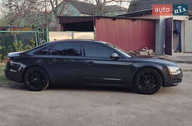 Седан Audi A8 2013 в 