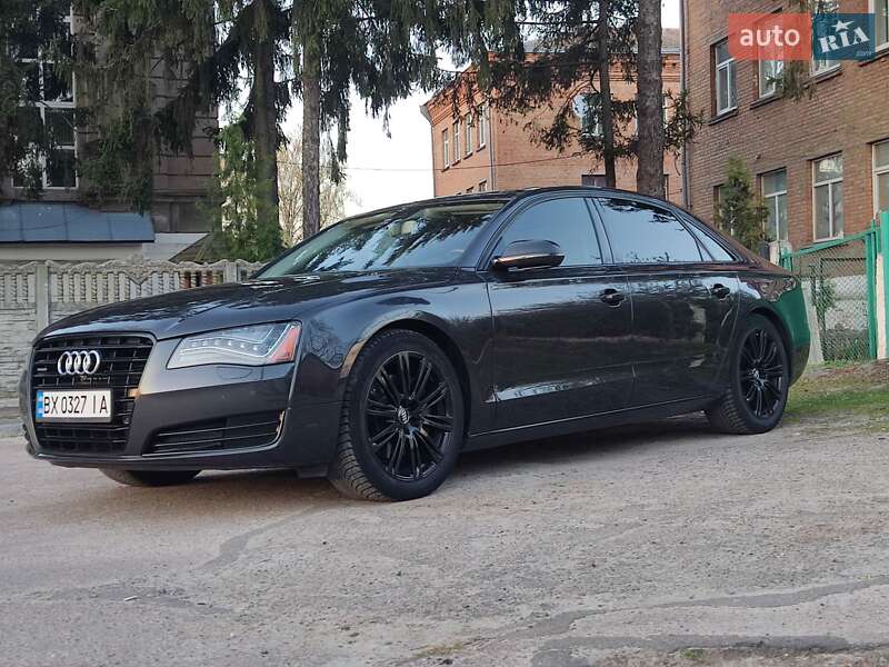 Седан Audi A8 2013 в Житомире