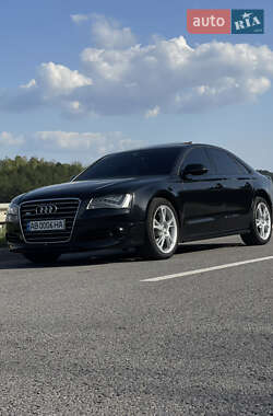 Седан Audi A8 2010 в 