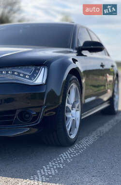 Седан Audi A8 2010 в 
