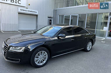 Седан Audi A8 2017 в 