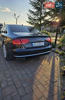 Седан Audi A8 2011 в 