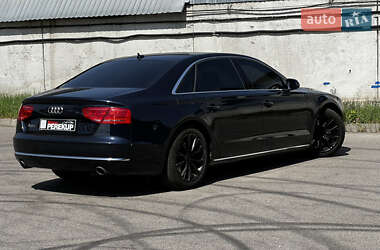 Седан Audi A8 2013 в 
