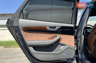 Седан Audi A8 2013 в 