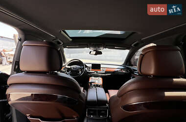 Седан Audi A8 2013 в 