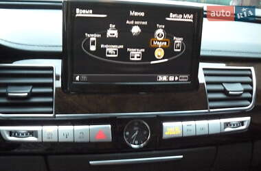 Седан Audi A8 2013 в 