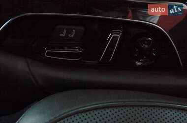 Седан Audi A8 2013 в 