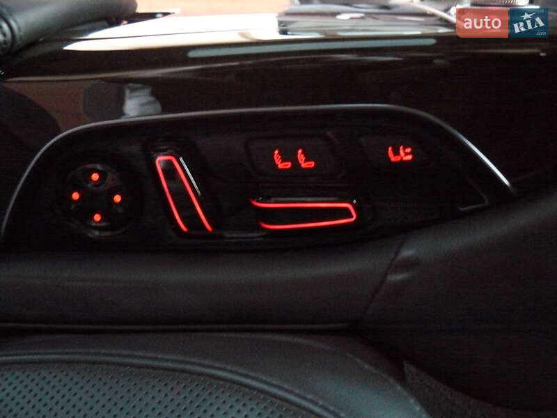 Седан Audi A8 2013 в Ивано-Франковске