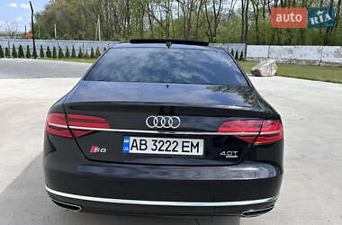 Седан Audi A8 2015 в 