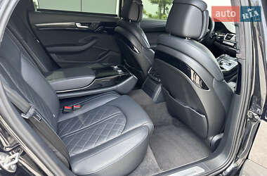 Седан Audi A8 2015 в 