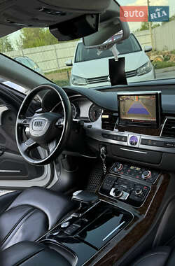 Седан Audi A8 2010 в 