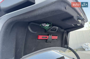 Седан Audi A8 2010 в 