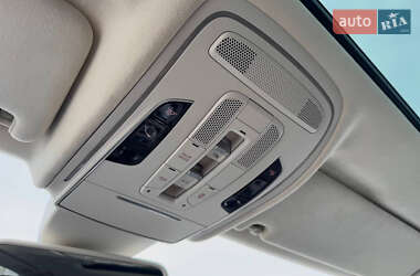 Седан Audi A8 2013 в Киеве