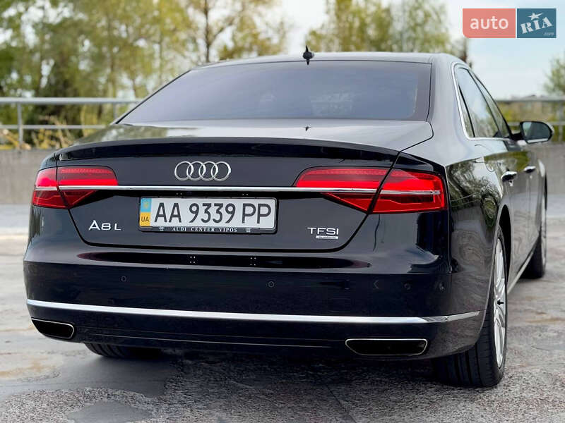 Седан Audi A8 2013 в Киеве
