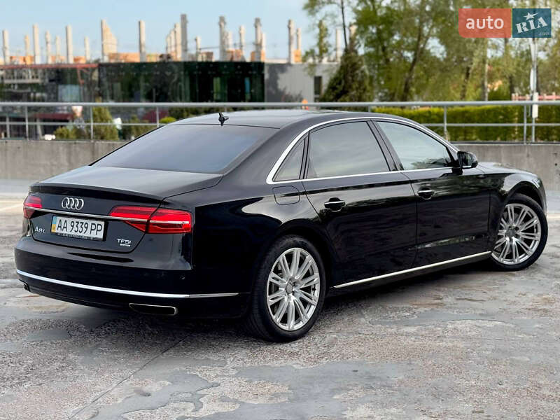 Седан Audi A8 2013 в Киеве