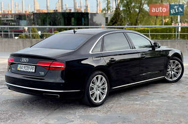 Седан Audi A8 2013 в 