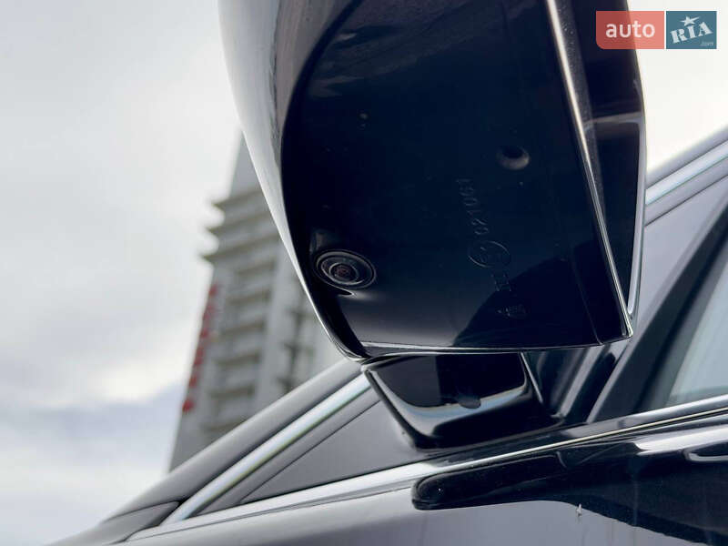 Седан Audi A8 2013 в Киеве