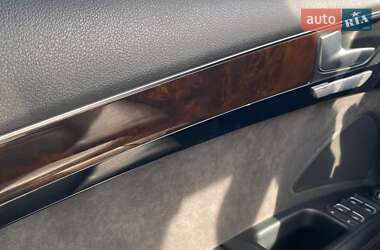 Седан Audi A8 2014 в 