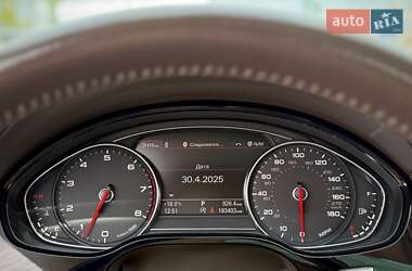 Седан Audi A8 2016 в 