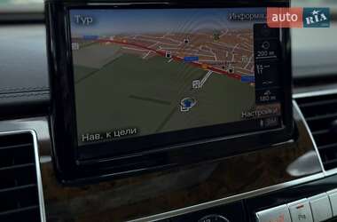Седан Audi A8 2016 в 