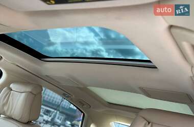 Седан Audi A8 2016 в 