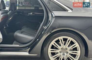 Седан Audi A8 2013 в 