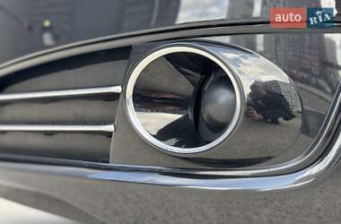 Седан Audi A8 2013 в 