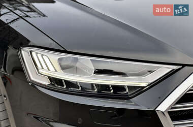 Седан Audi A8 2019 в 