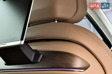 Седан Audi A8 2019 в 