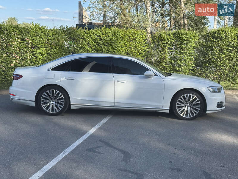 Седан Audi A8 2020 в Киеве