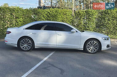 Седан Audi A8 2020 в 