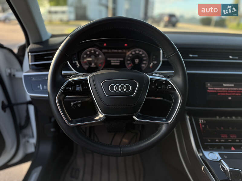 Седан Audi A8 2020 в Киеве