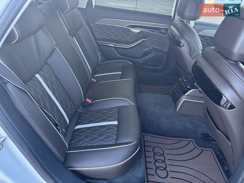 Седан Audi A8 2020 в Киеве