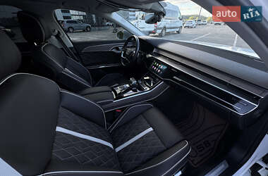 Седан Audi A8 2020 в 
