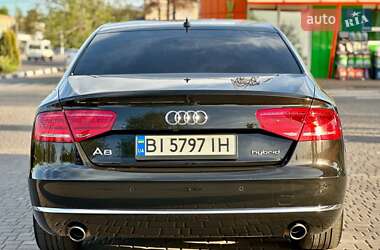 Седан Audi A8 2012 в 