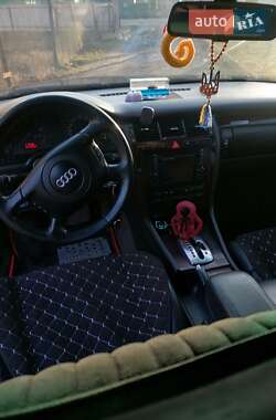 Седан Audi A8 1999 в 