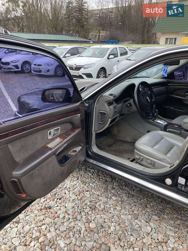 Седан Audi A8 2001 в Киеве