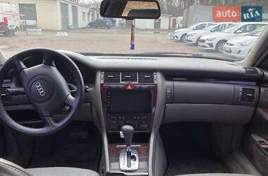 Седан Audi A8 2001 в 