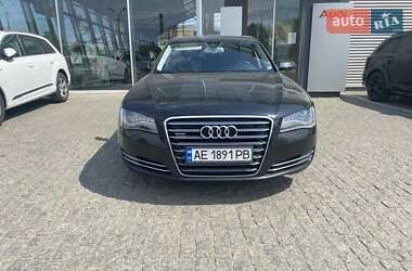Седан Audi A8 2012 в 
