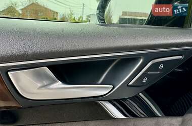 Седан Audi A8 2017 в 