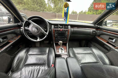 Седан Audi A8 2000 в 