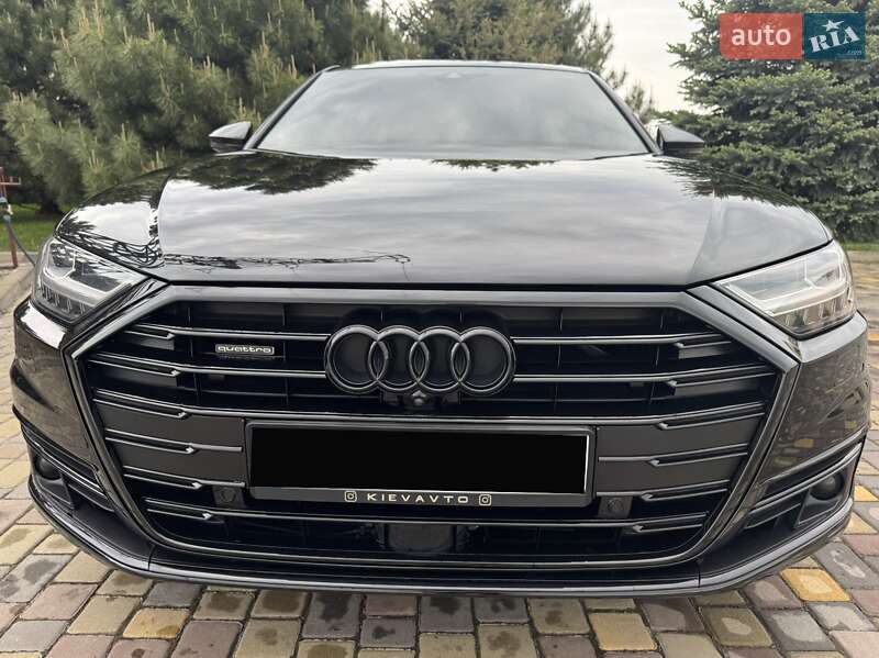 Седан Audi A8 2018 в Днепре